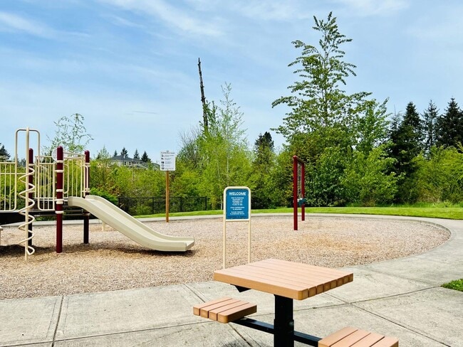 202 N 33rd Ct in Ridgefield, WA - Building Photo - Building Photo