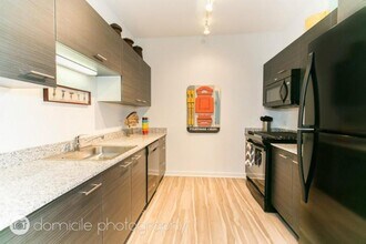 805 N La Salle Dr in Chicago, IL - Building Photo - Building Photo