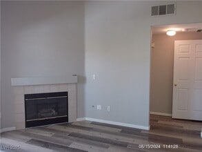 855 N Stephanie St in Henderson, NV - Building Photo - Building Photo