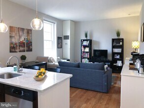 333 2nd St NE in Washington, DC - Building Photo - Building Photo