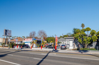 402-408 N Pacific Coast Hwy in Redondo Beach, CA - Foto de edificio - Building Photo