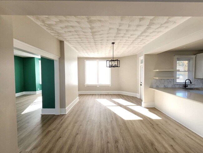 110 S Willard Ave in Hampton, VA - Building Photo - Building Photo