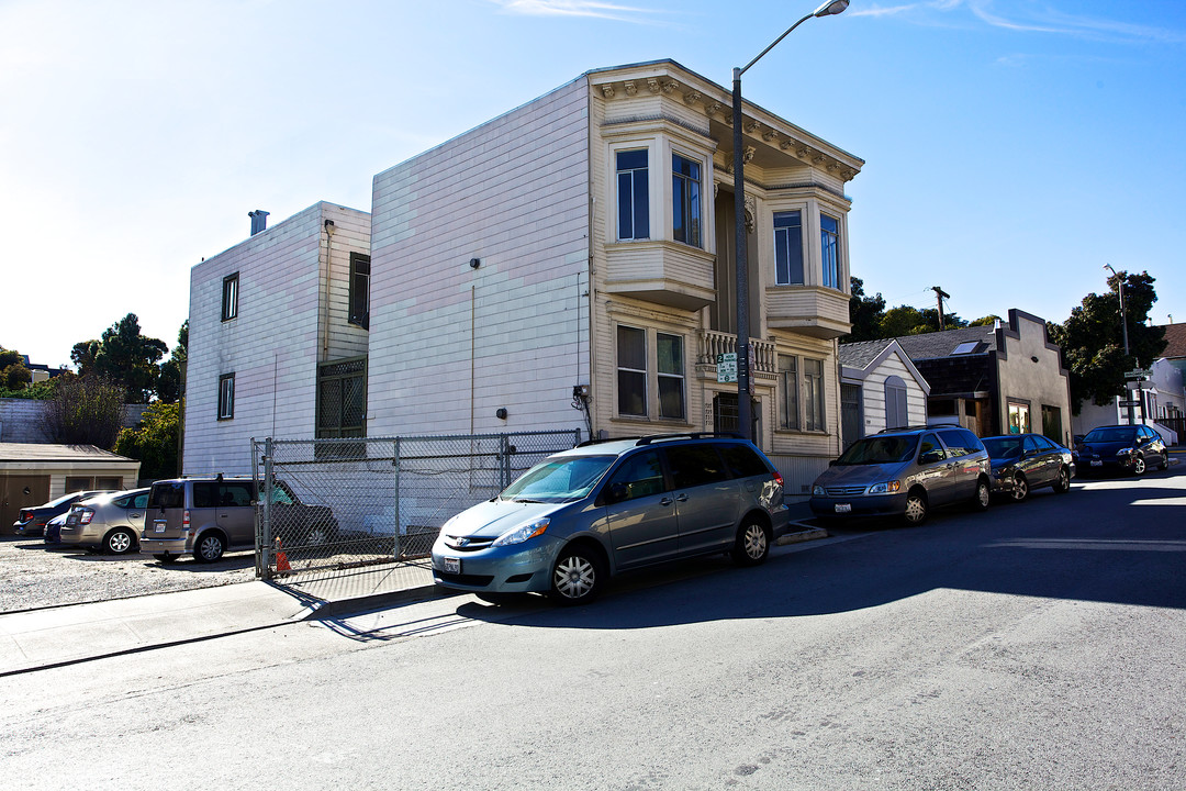 727 Chenery St in San Francisco, CA - Foto de edificio