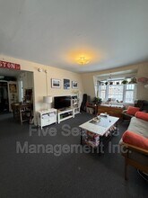 10 Lafayette Pl in Burlington, VT - Building Photo - Building Photo