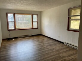 314 E 11th St in Davenport, IA - Building Photo