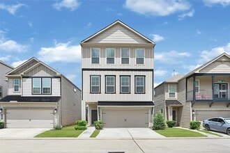 1909 Monaco Memorial Ln, Unit 2-2406 in Houston, TX - Building Photo - Building Photo