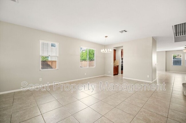 44704 Mumm St in Temecula, CA - Foto de edificio - Building Photo