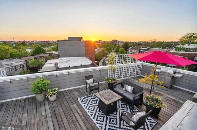 property at 1267 Penn St NE