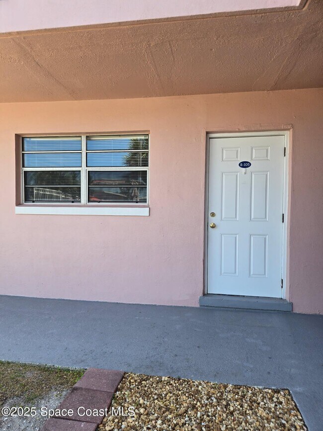 401 Monroe Ave in Cape Canaveral, FL - Building Photo - Building Photo