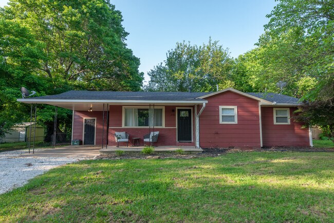 property at 2501 W Valley Dr