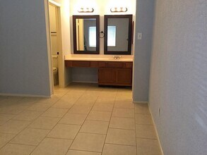 7351 Sonnet Glen Ln in Houston, TX - Building Photo - Building Photo