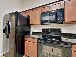 1602 Canary Island Ct in Dallas, TX - Building Photo - Building Photo