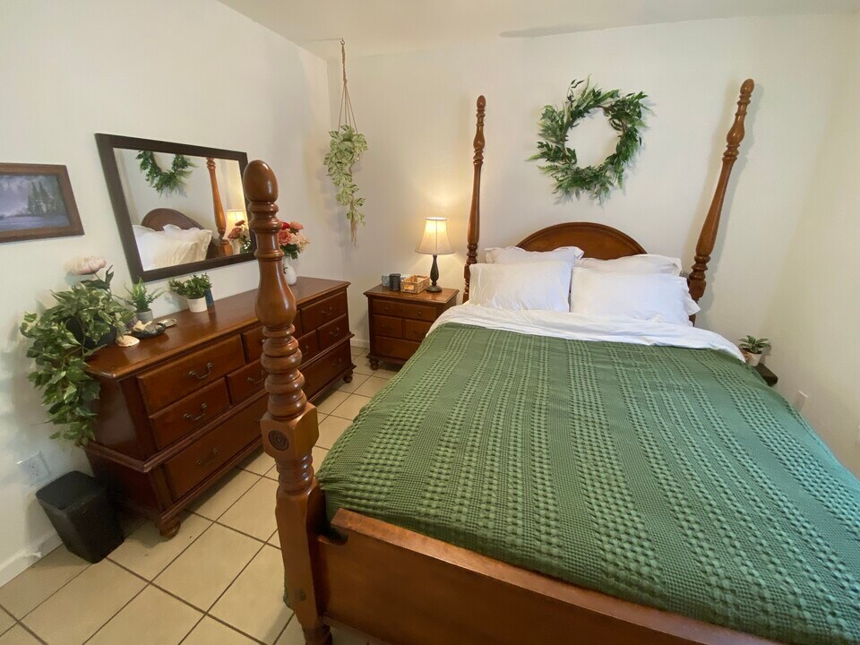 5765 Crow Dr in Cumming, GA - Building Photo