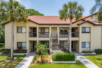 El Pasado in Palm Harbor, FL - Foto de edificio - Building Photo