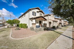 3853 E Sabra Ln in Gilbert, AZ - Building Photo