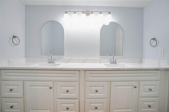 605 Jeff Davis Ct in Conroe, TX - Building Photo - Building Photo