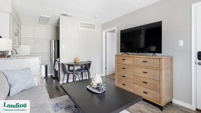 6000 Randolph Blvd in San Antonio, TX - Building Photo - Building Photo