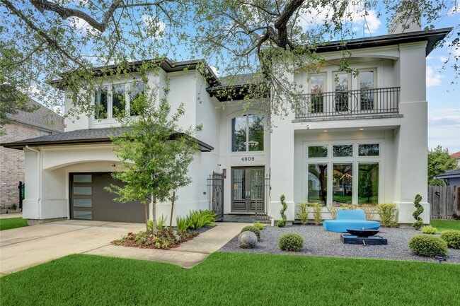 property at 4806 Wedgewood Dr