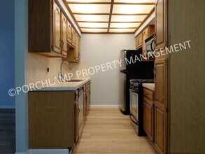 587 Maryland Ave NE in Grand Rapids, MI - Building Photo - Building Photo