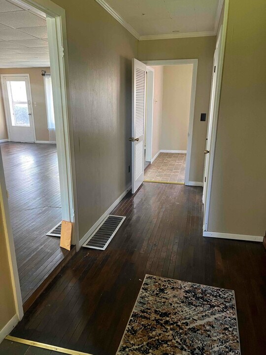 410 Innis St-Unit -410 Innis St. in Oil City, PA - Building Photo