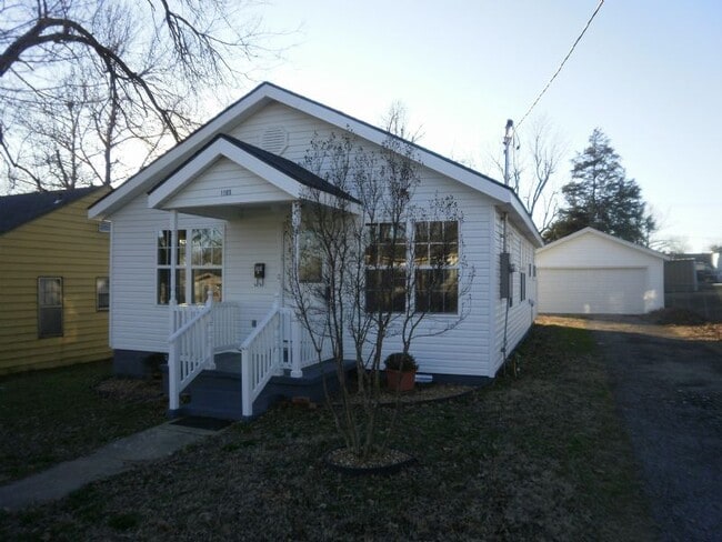 property at 1105 Turner St