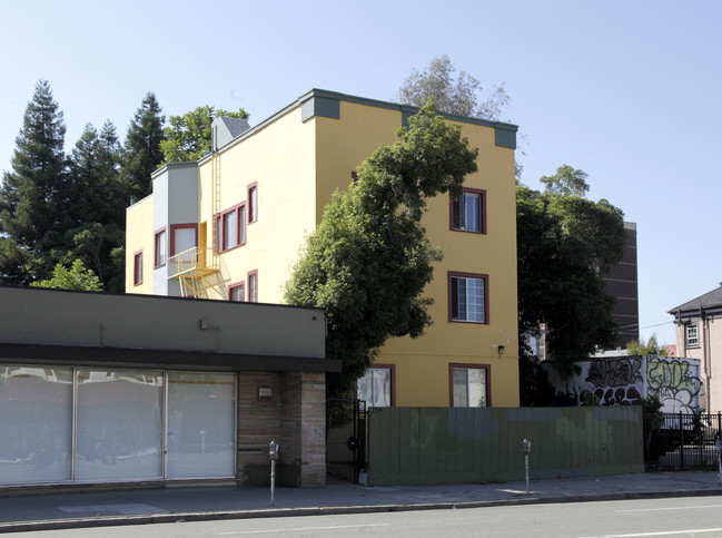 2315 Telegraph Ave in Oakland, CA - Building Photo - Building Photo