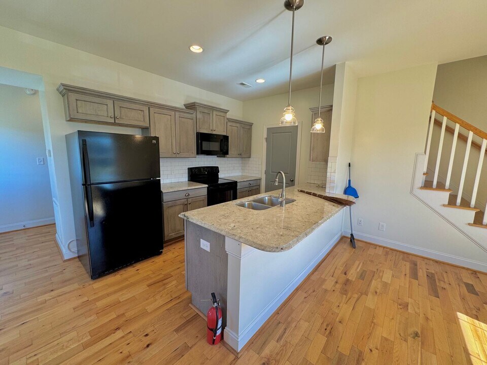 2606 Confederate Ave in Lynchburg, VA - Building Photo