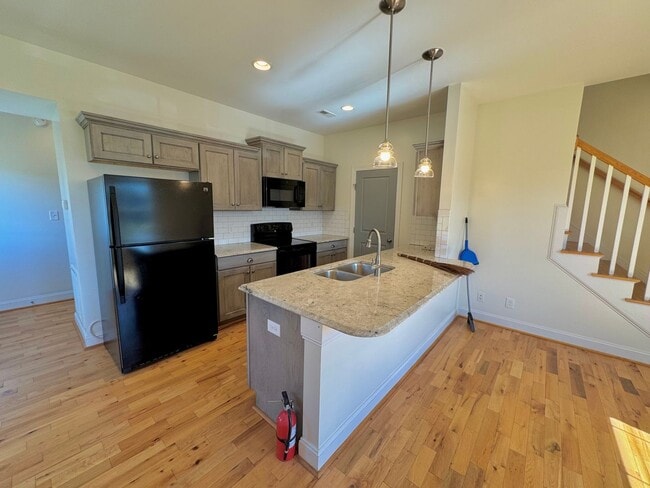 property at 2606 Confederate Ave