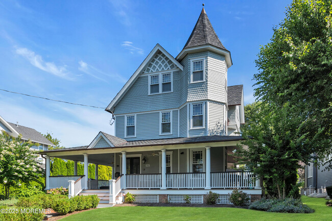 214 Monmouth Ave in Spring Lake, NJ - Building Photo - Building Photo