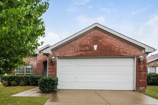 822 Sycamore St in Anna, TX - Building Photo