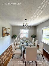 1542 Parkhill Rd in Cleveland Heights, OH - Building Photo - Building Photo
