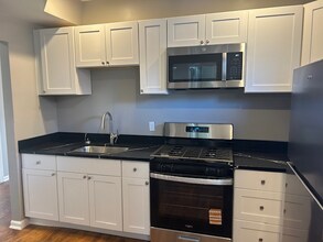 6016 W Wabansia Ave, Unit First  floor in Chicago, IL - Building Photo - Building Photo