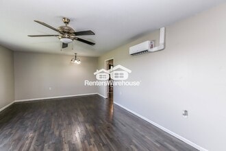 8744 Bruns Rd in Richmond, MO - Building Photo - Building Photo