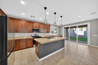 8909 Wallner St in Las Vegas, NV - Foto de edificio - Building Photo