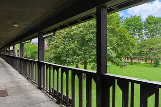 Sherwood Forest Apartment Homes in Kankakee, IL - Foto de edificio - Building Photo