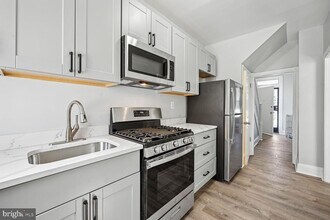 167 V St NE in Washington, DC - Building Photo - Building Photo