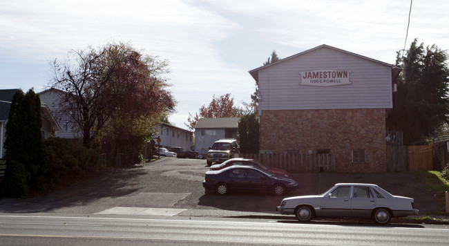 Jamestown Apartments in Gresham, OR - Building Photo - Building Photo