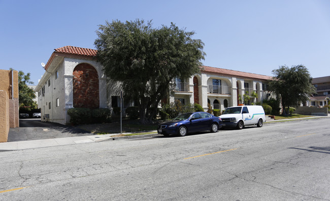 Casa De Lomita Apartments in Glendale, CA - Building Photo - Building Photo