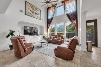15409 Barrie Dr in Lakeway, TX - Building Photo - Building Photo
