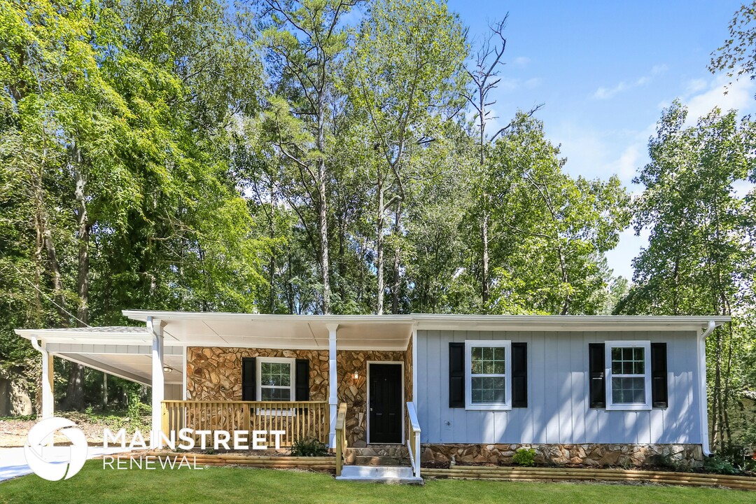 515 Snowfall Terrace in Palmetto, GA - Building Photo