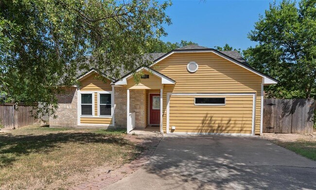 property at 1102 Ivybridge Dr