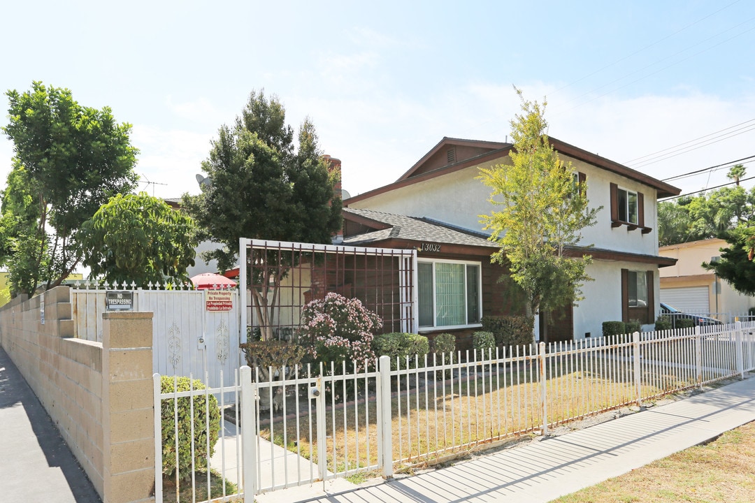 13052 Rockinghorse Rd in Garden Grove, CA - Building Photo