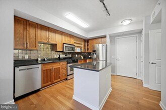 475 K St NE, Unit 328 in Washington, DC - Building Photo - Building Photo