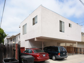 University Heights Apartments in San Diego, CA - Building Photo - Building Photo