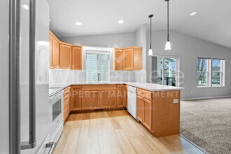 1842 W Summit Pkwy in Spokane, WA - Building Photo - Building Photo