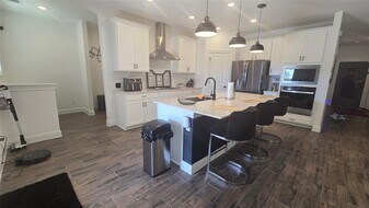 125 Raleigh Dr in Georgetown, TX - Building Photo