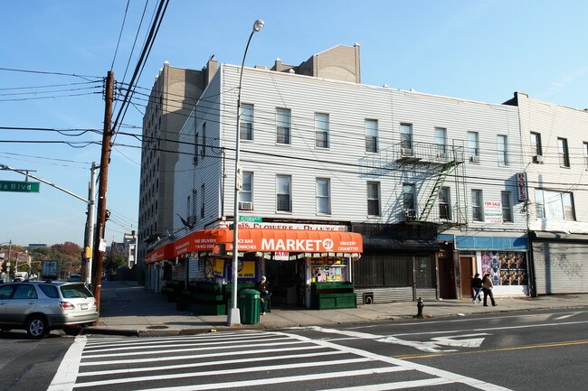 21-01 Astoria Blvd