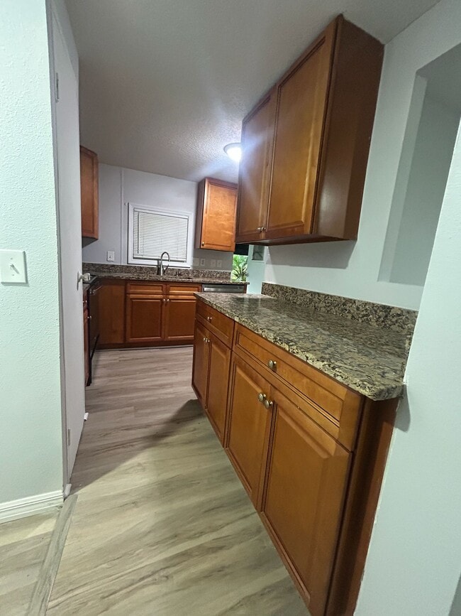 3844 Hixon Ave in St. Cloud, FL - Foto de edificio - Building Photo