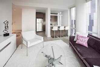 86 Fleet Pl in Brooklyn, NY - Building Photo - Building Photo