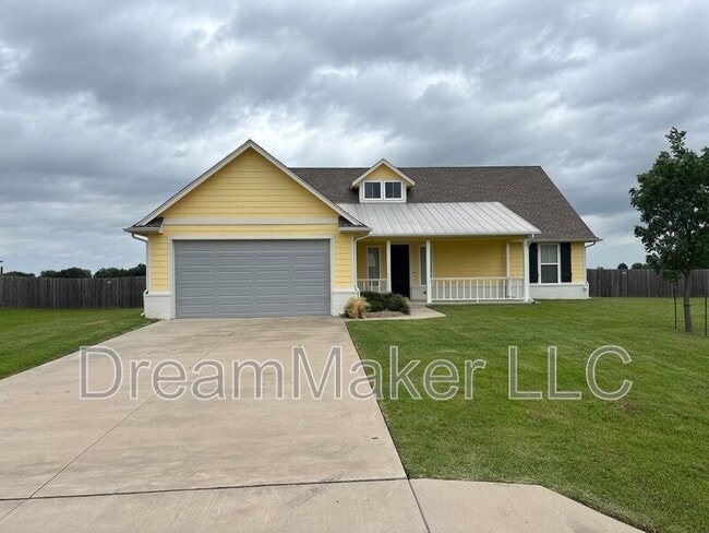 property at 3043 SE 34th St